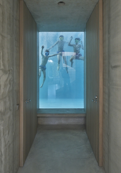 Дом-лабиринт с эстетикой брутализма