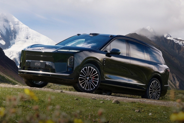 Флагманский кроссовер Nio ES8 нового поколения поступил в продажу: мощнее и дешевле