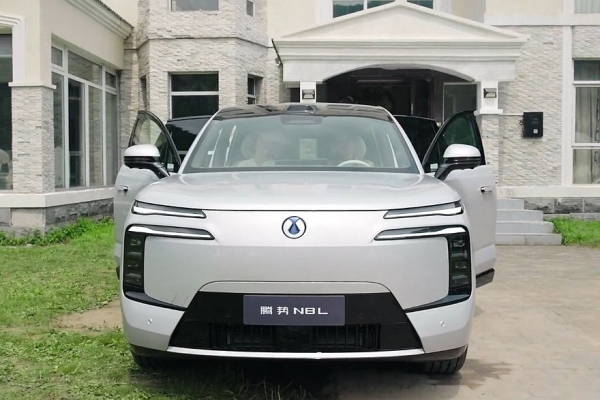 Представлен кроссовер Denza N8L от BYD: младший, но не менее роскошный Представлен кроссовер Denza N8L от BYD: младший, но не менее роскошный