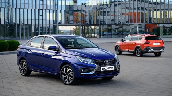 Собранные в Санкт-Петербурге седаны и универсалы Lada Iskra отправили дилерам Собранные в Санкт-Петербурге седаны и универсалы Lada Iskra отправили дилерам