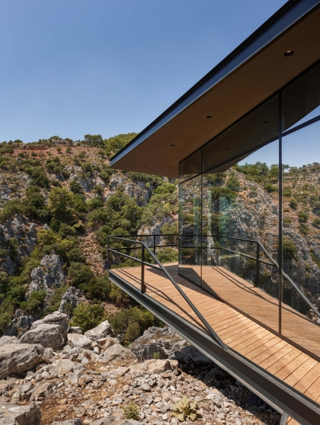 Дом в стиле минимализма и устойчивого развития Дом в стиле минимализма и устойчивого развития