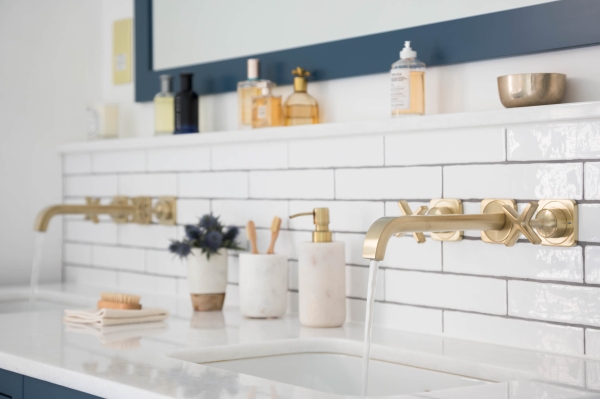  Как создать интерьер ванной комнаты, который легко убирать 