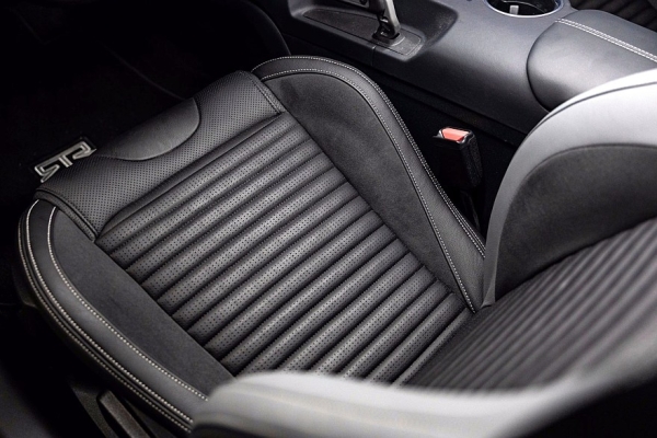 Ford Mustang RTR Spec 5: карбоновый обвес в стиле киберпанк, 882 л.с., можно выбрать МКП Ford Mustang RTR Spec 5: карбоновый обвес в стиле киберпанк, 882 л.с., можно выбрать МКП