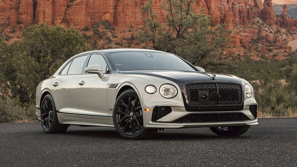 Bentley намерена последовать примеру Porsche и оставить своим моделям ДВС Bentley намерена последовать примеру Porsche и оставить своим моделям ДВС