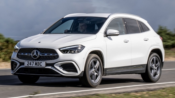 Новый Mercedes-Benz GLA: первые изображения