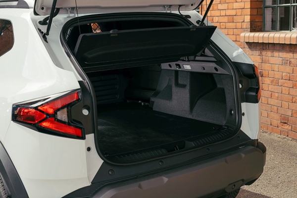 Без бразильского размаха: Dacia Duster превратился в куцый пикап с двухрядной кабиной