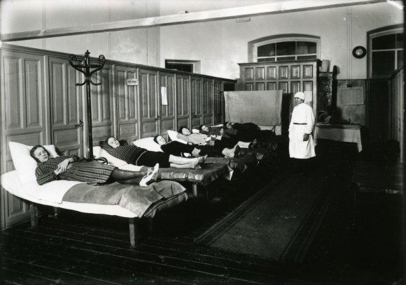 Исторические пешеходные экскурсии стали частью терапии против тревоги и депрессии