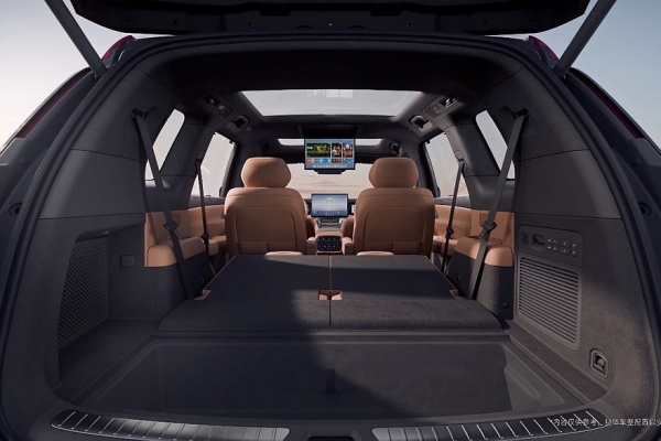 Представлен кроссовер Denza N8L от BYD: младший, но не менее роскошный Представлен кроссовер Denza N8L от BYD: младший, но не менее роскошный