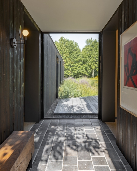 Современный гостевой дом в сельской местности