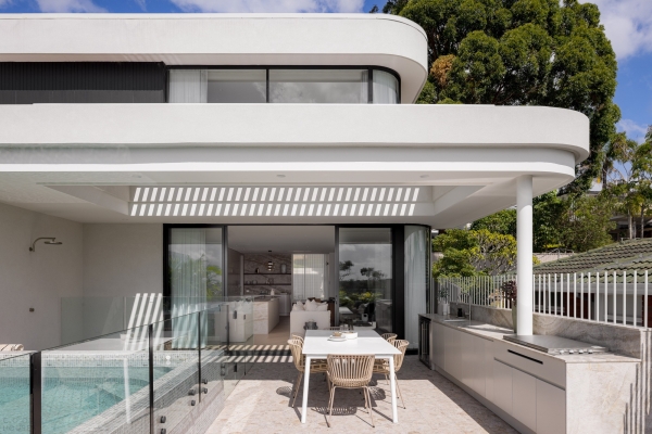 Резиденция с многоуровневыми пространствами