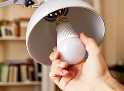 Основные причины поражения электрическим током в быту