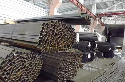 Все про стальные трубы: обзор технических характеристик и монтажных нюансов