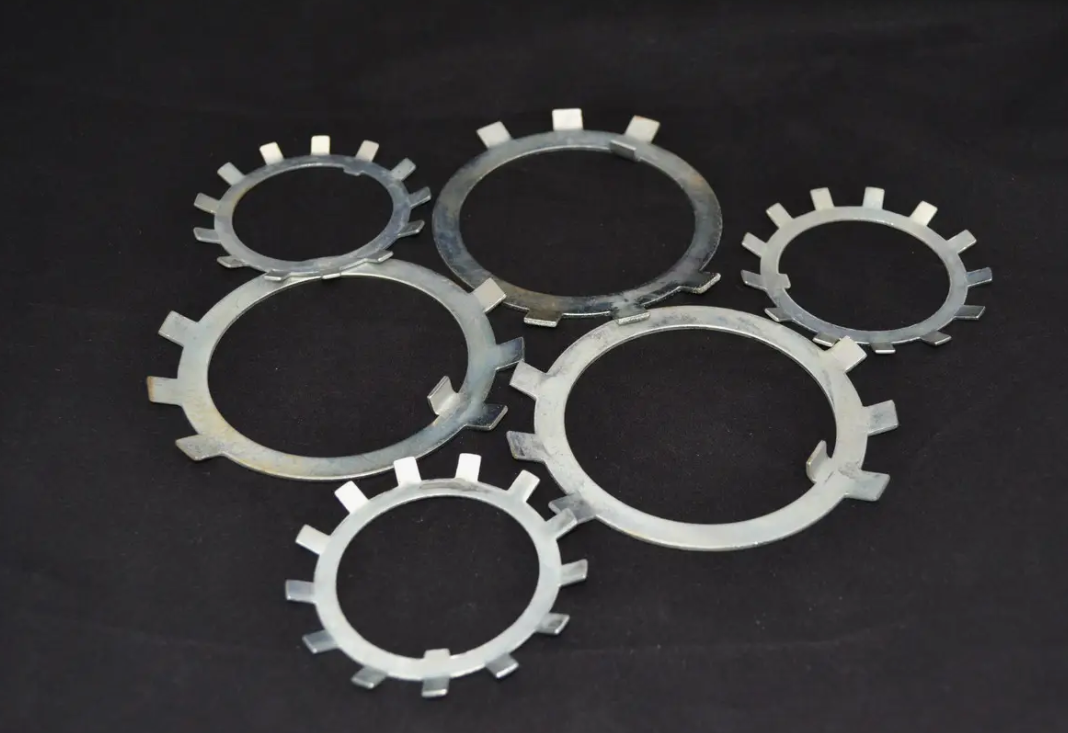 Шайба многолапчатая для устойчивости и надежности соединений Шайба многолапчатая для устойчивости и надежности соединений