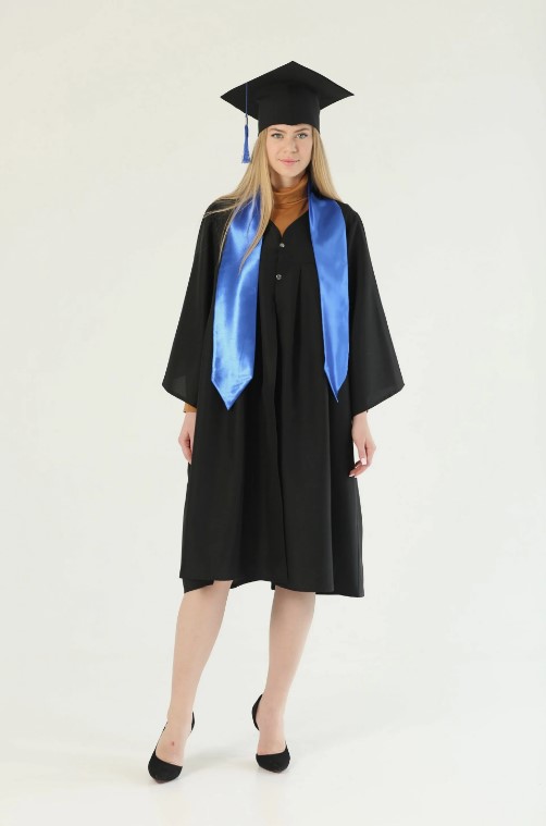 Мантия выпускника для создания ярких фотографий которые будут радовать долгие годы